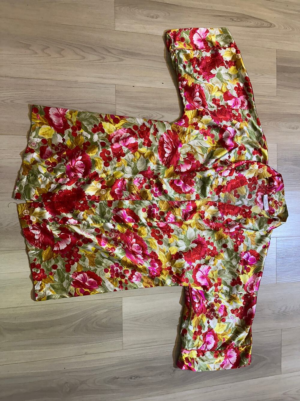 Vintage Jessica Lynn Collection Satin Robe Kimono Made in USA Floral Red Pink
